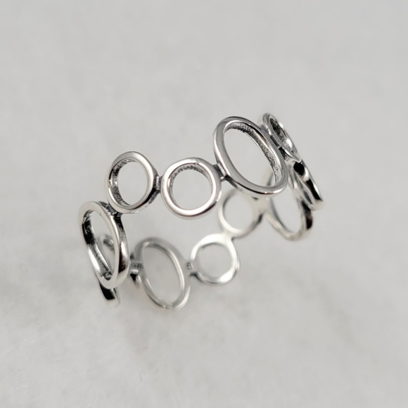Sterling Silver Circle Band - Picture 9 of 12